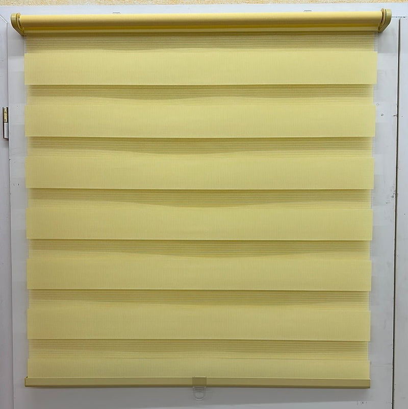 Laden Sie das Bild in Galerie -Viewer, Clever Fix Day & Night Rollo pastellgelb - Die Mega Kiste
