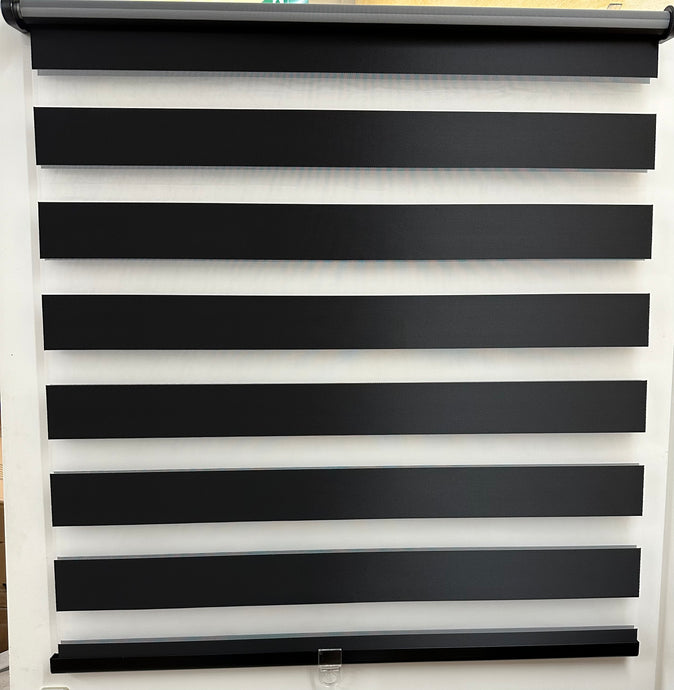 Clever Fix Day & Night Rollo schwarz für Fenster und Türen