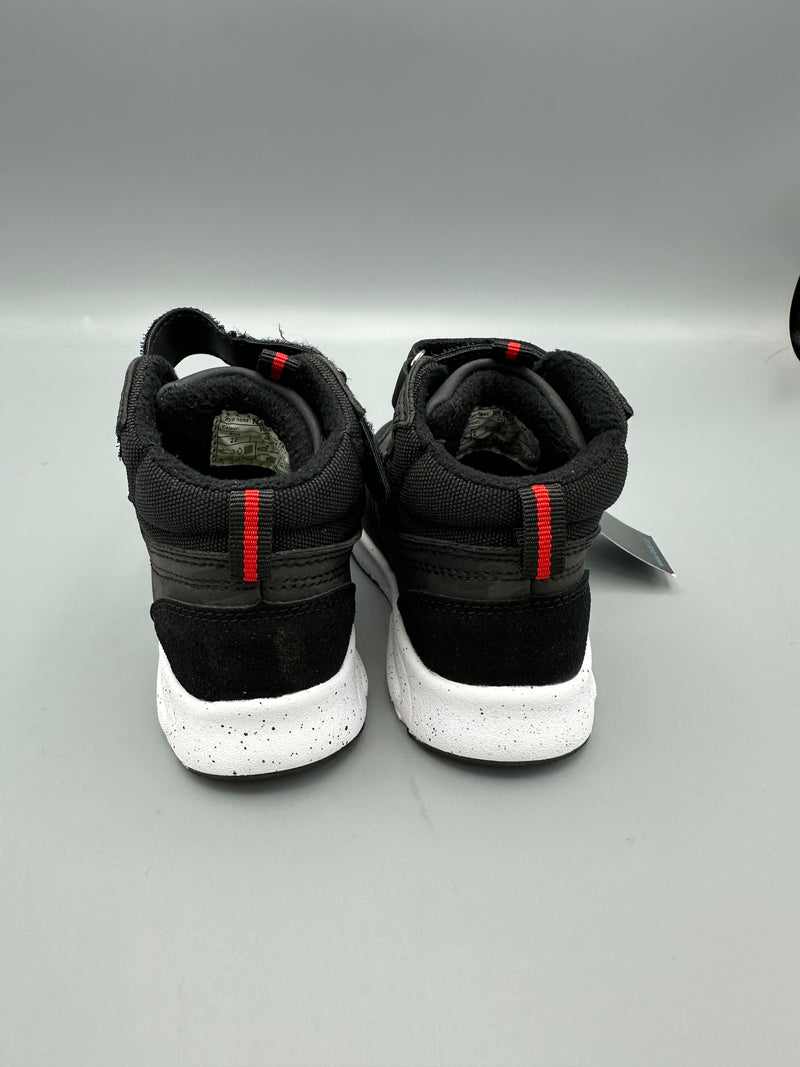 Laden Sie das Bild in Galerie -Viewer, Loap Kinder Sneaker Gr. 22 schwarz/weiß Original und neu

