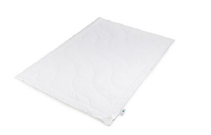 GOLDWOLKE uni Sommerdecke extra leicht kühlende Faser Wellensteppung 135x200 cm