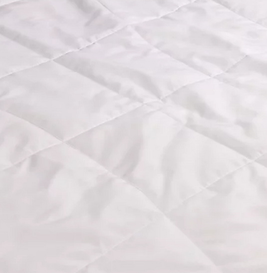 GOLDWOLKE Sommerdecke ultra leicht Vliesfüllung f.Allergiker geeignet 135x200 cm