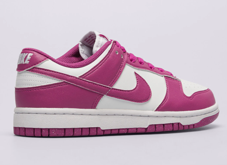 Laden Sie das Bild in Galerie -Viewer, Nike Dunk low weiss/brombeere Gr. 42,5 Original und neu
