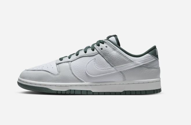 Nike Dunk low in weiss/hellgrau/dunkelgrün Gr. 39 Original und neu