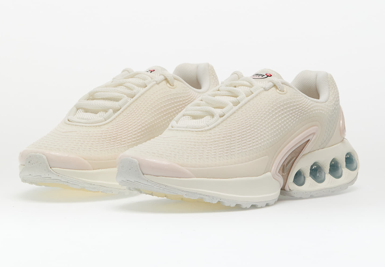 Laden Sie das Bild in Galerie -Viewer, Nike Air Max DN in hellcreme/rosa Gr. 44 Original und neu
