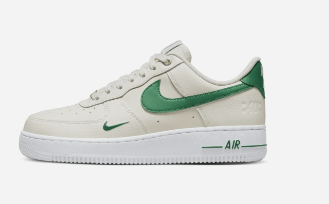 Nike Air Force 1 weiss/creme/grün Gr. 40 Original und neu