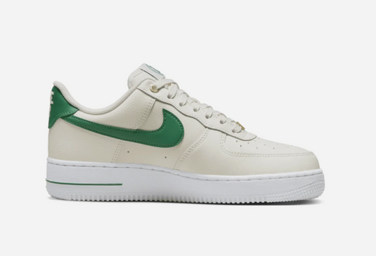 Nike Air Force 1 weiss/creme/grün Gr. 40 Original und neu