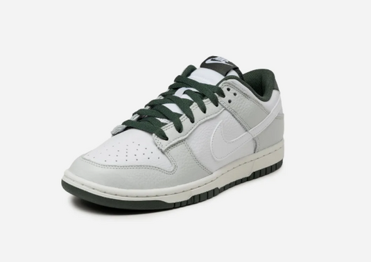 Nike Dunk low in weiss/hellgrau/dunkelgrün Original und neu