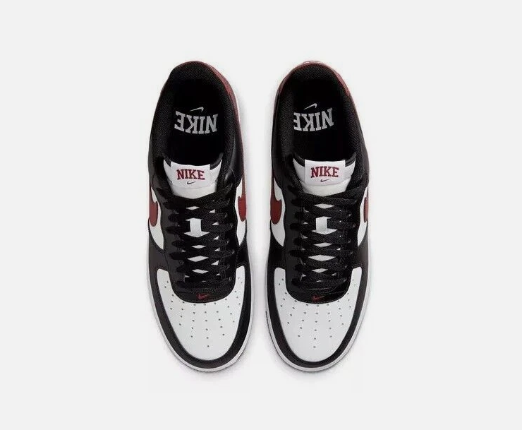 Laden Sie das Bild in Galerie -Viewer, Nike Air Force 1 schwarz/weiss/rot Gr. 45 Original und neu
